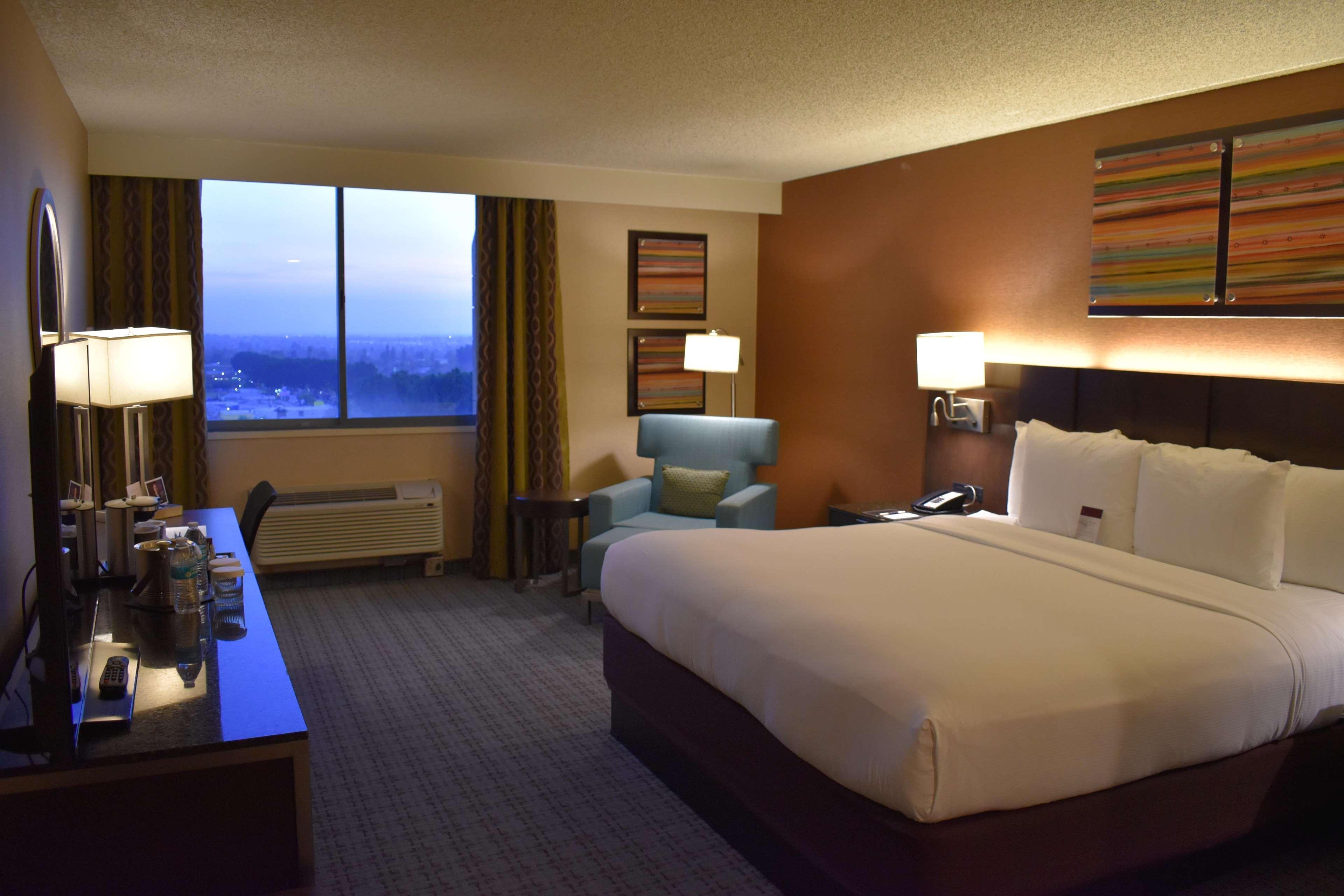 Doubletree By Hilton Whittier Hotel Luaran gambar