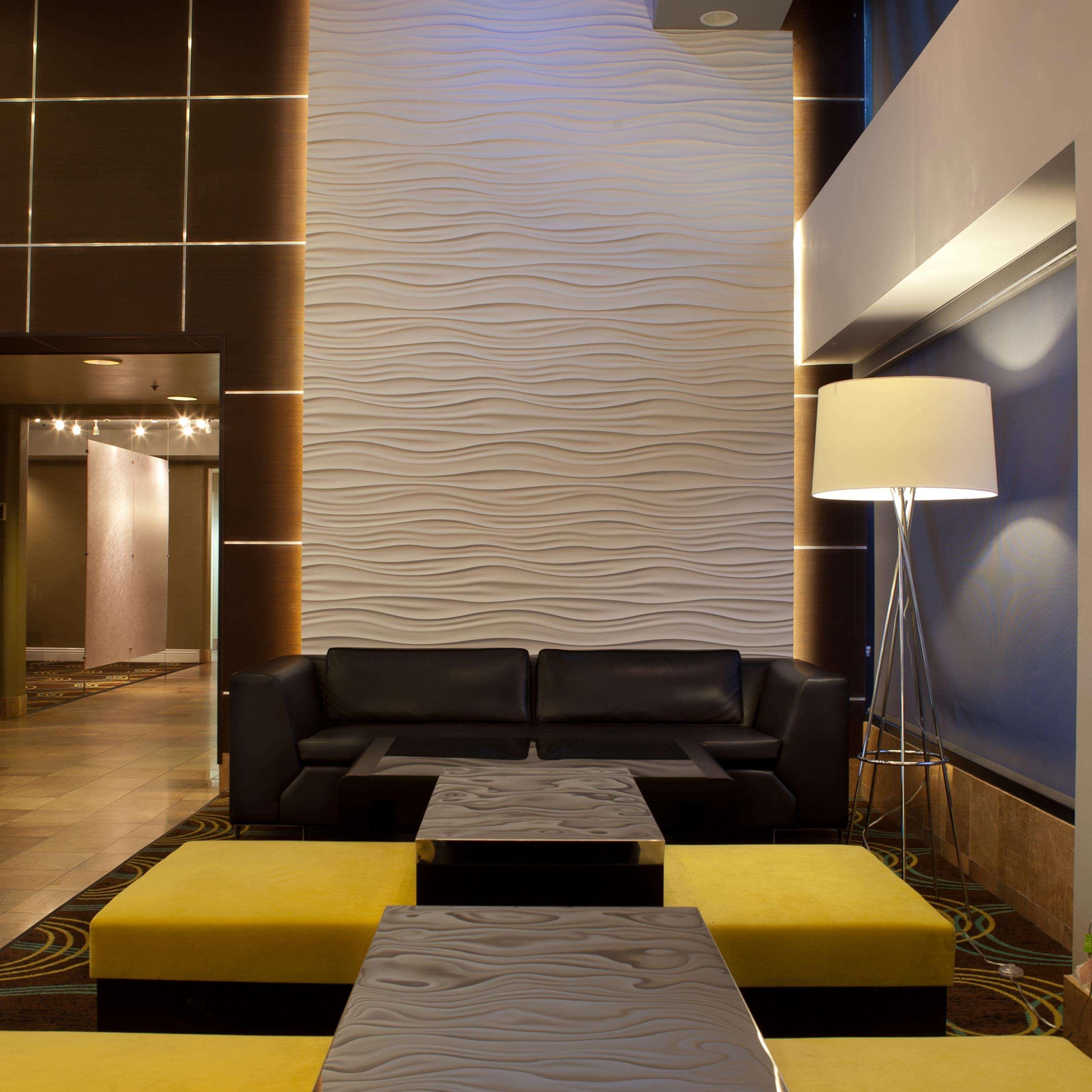Doubletree By Hilton Whittier Hotel Dalaman gambar