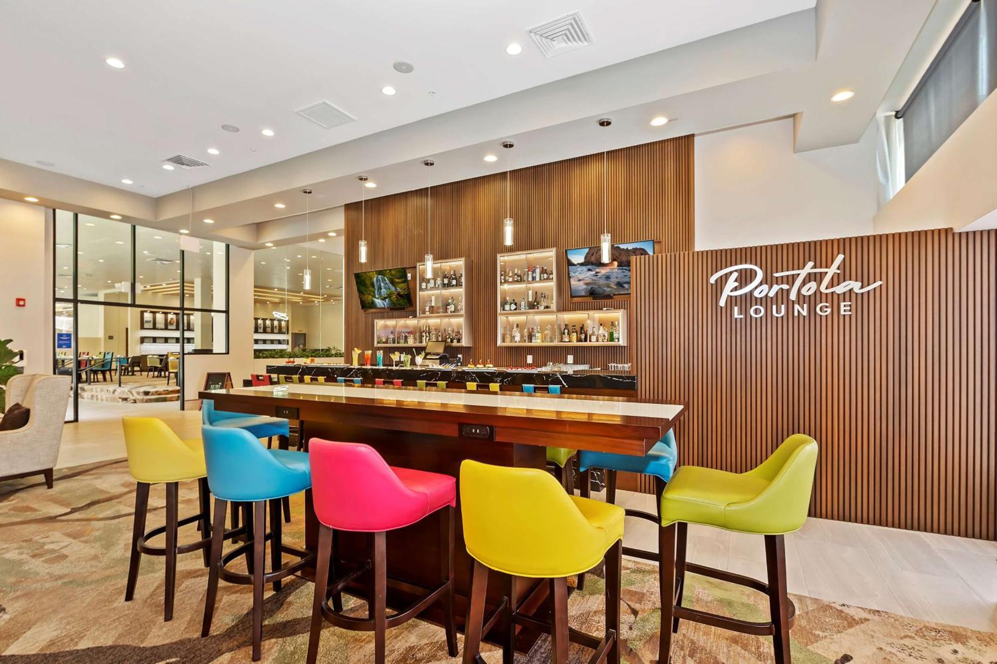 Doubletree By Hilton Whittier Hotel Luaran gambar