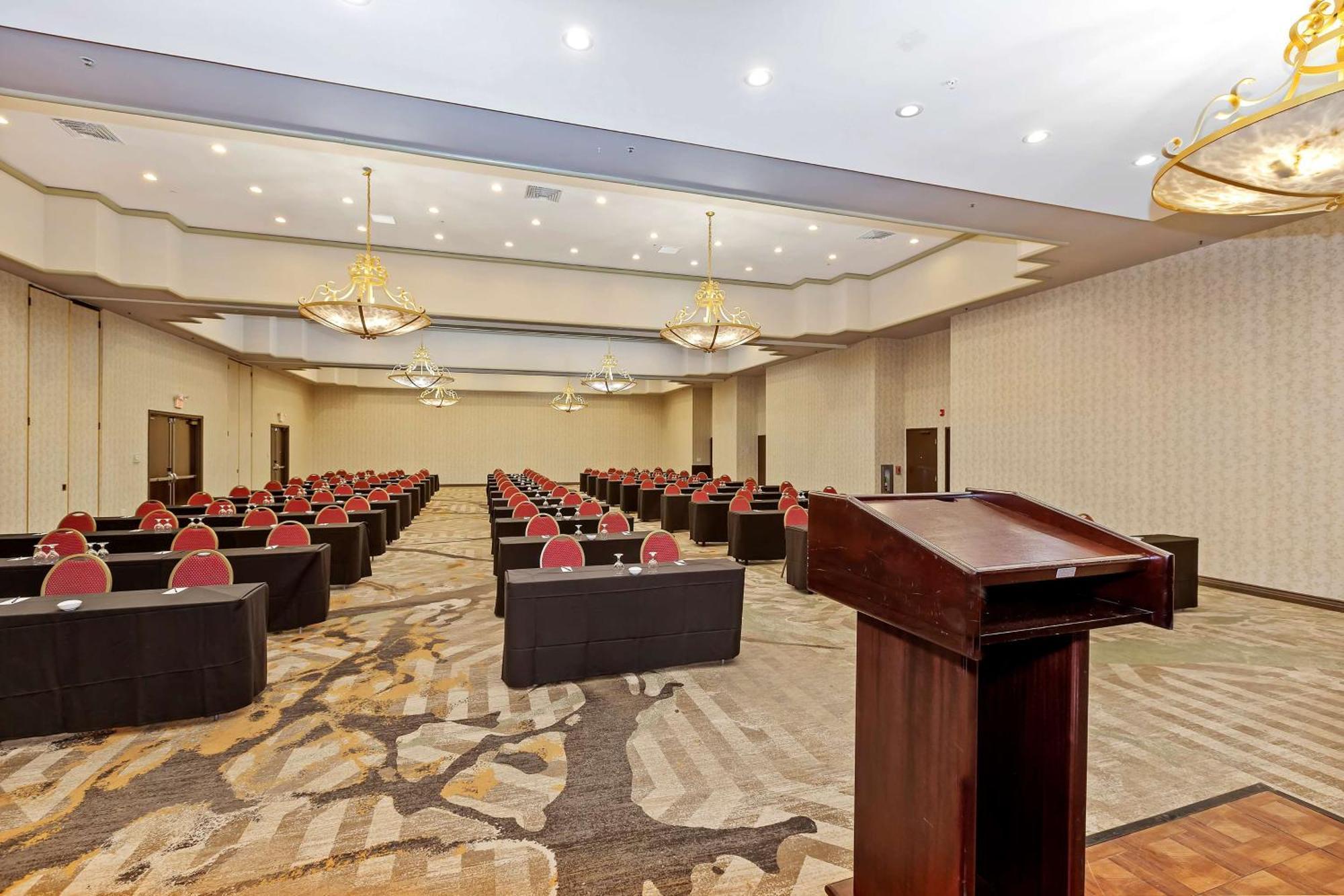 Doubletree By Hilton Whittier Hotel Luaran gambar