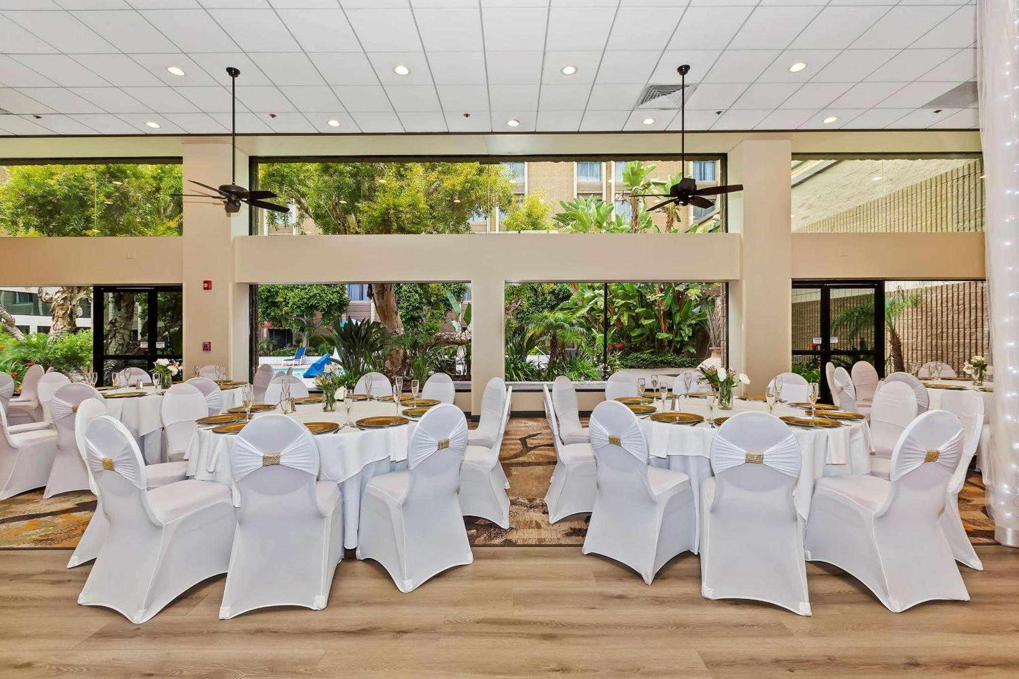Doubletree By Hilton Whittier Hotel Luaran gambar