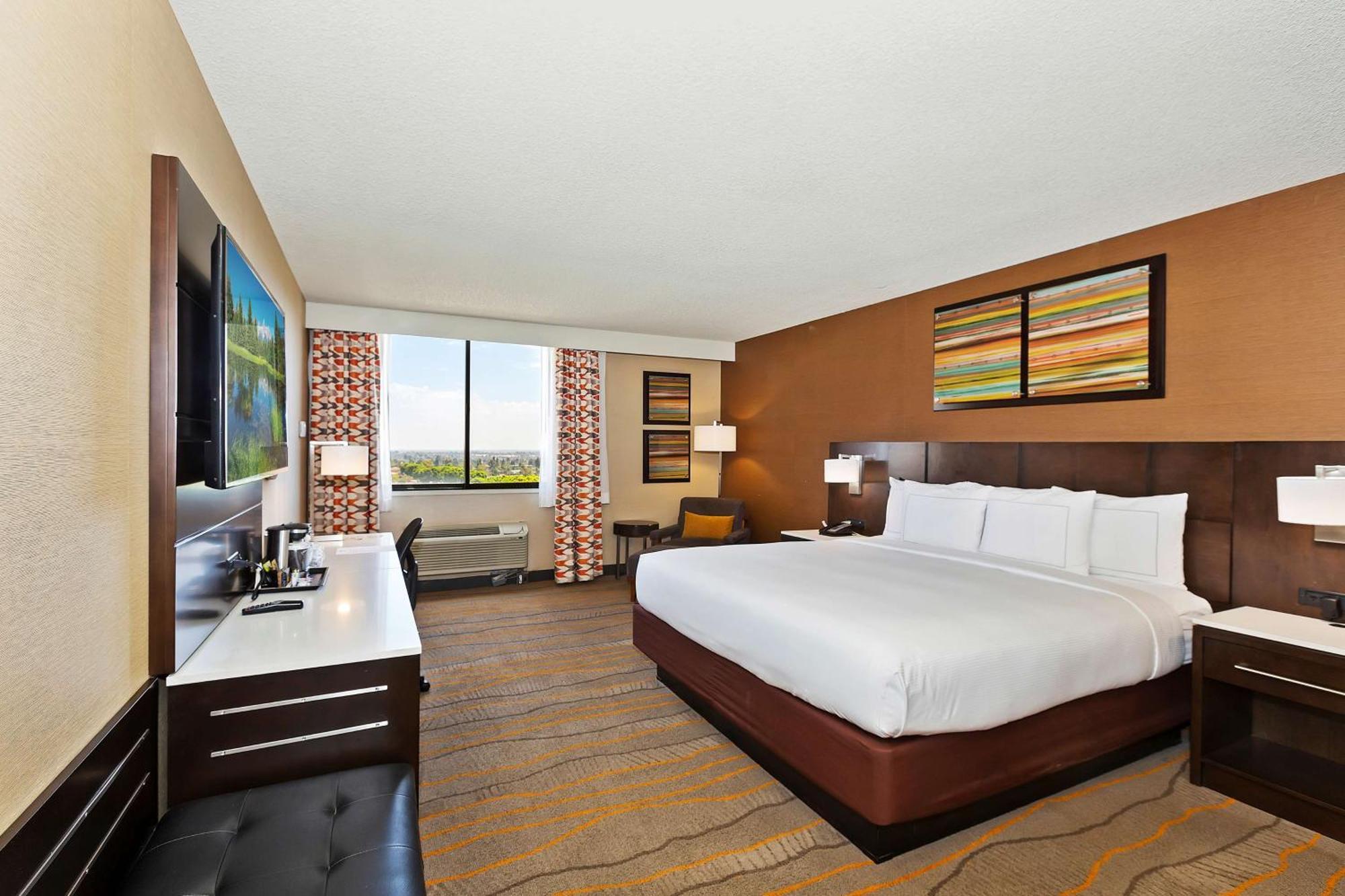 Doubletree By Hilton Whittier Hotel Luaran gambar