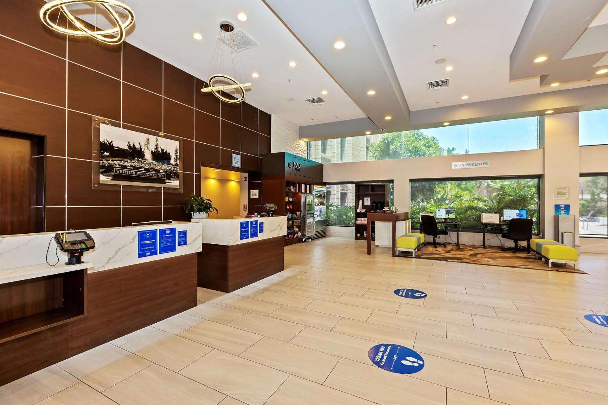 Doubletree By Hilton Whittier Hotel Luaran gambar