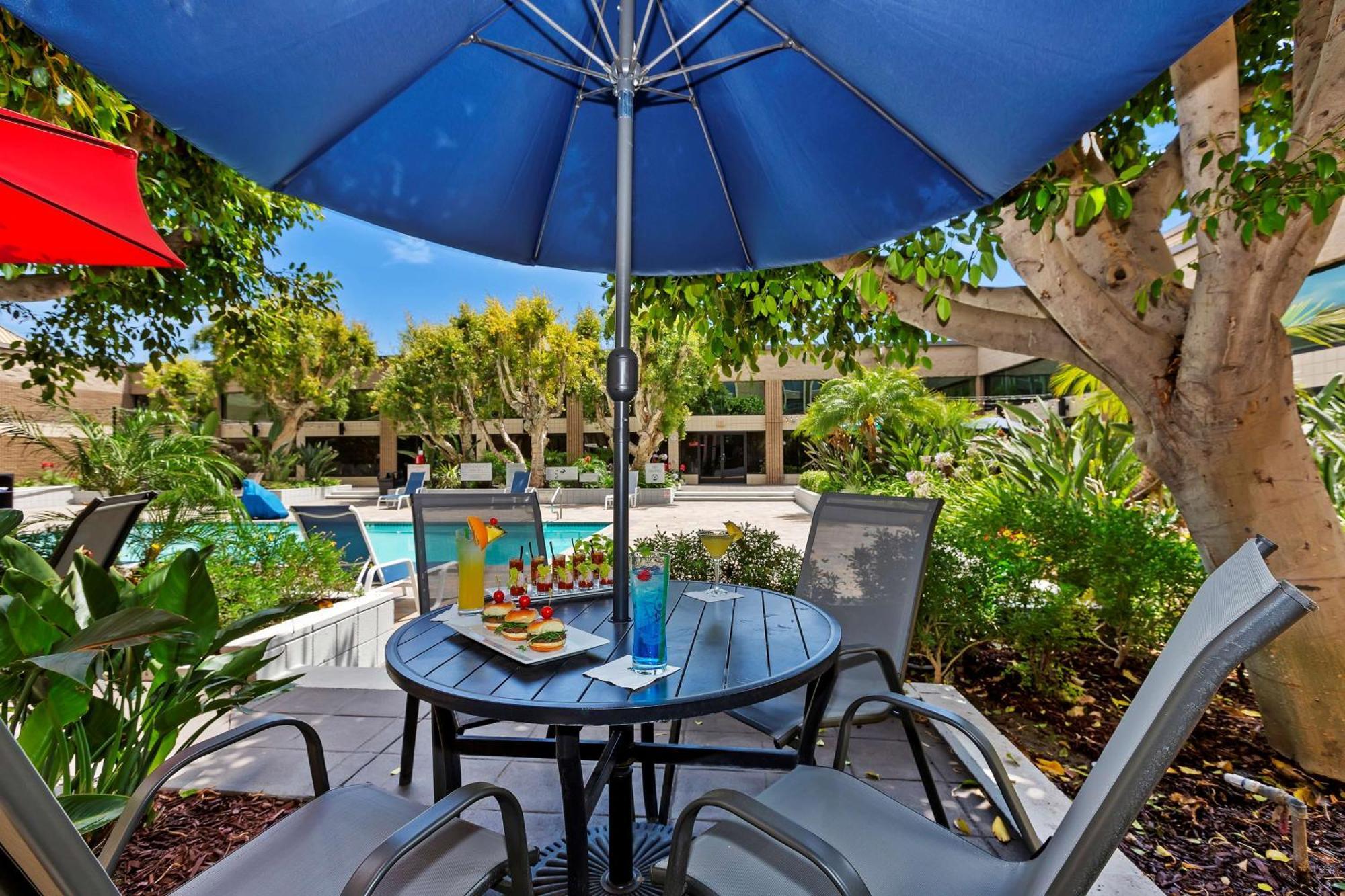 Doubletree By Hilton Whittier Hotel Luaran gambar